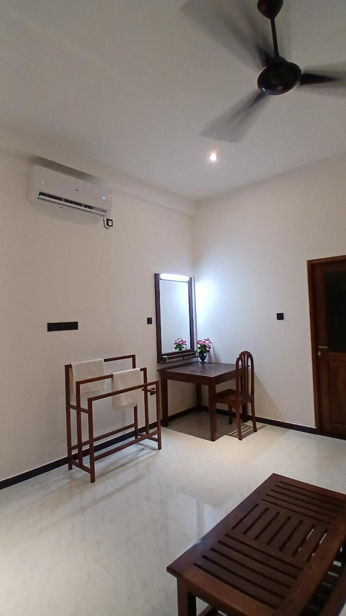 Coco Mount Residence - Hiriketiya Dickwella Exterior foto